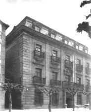 Fachada principal de La Casona
