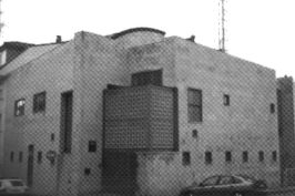 Central de Telefónica en Reinosa. Clemente Lomba y Eduardo Manzanares