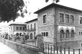 Imágen del colegio Concha Espina, conocido popularmente en los años 30 como Escuelas de la Villa