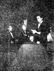 Felix Antonio González, ganador de la 1ª Edición. 1957