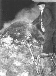 Cuidando la carbonera