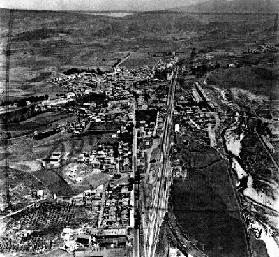 Reinosa en los años 60 del siglo pasado. En la parte inferior izquierda de la imagen se aprecia el estado que presentaba Pozo Pozmeo.